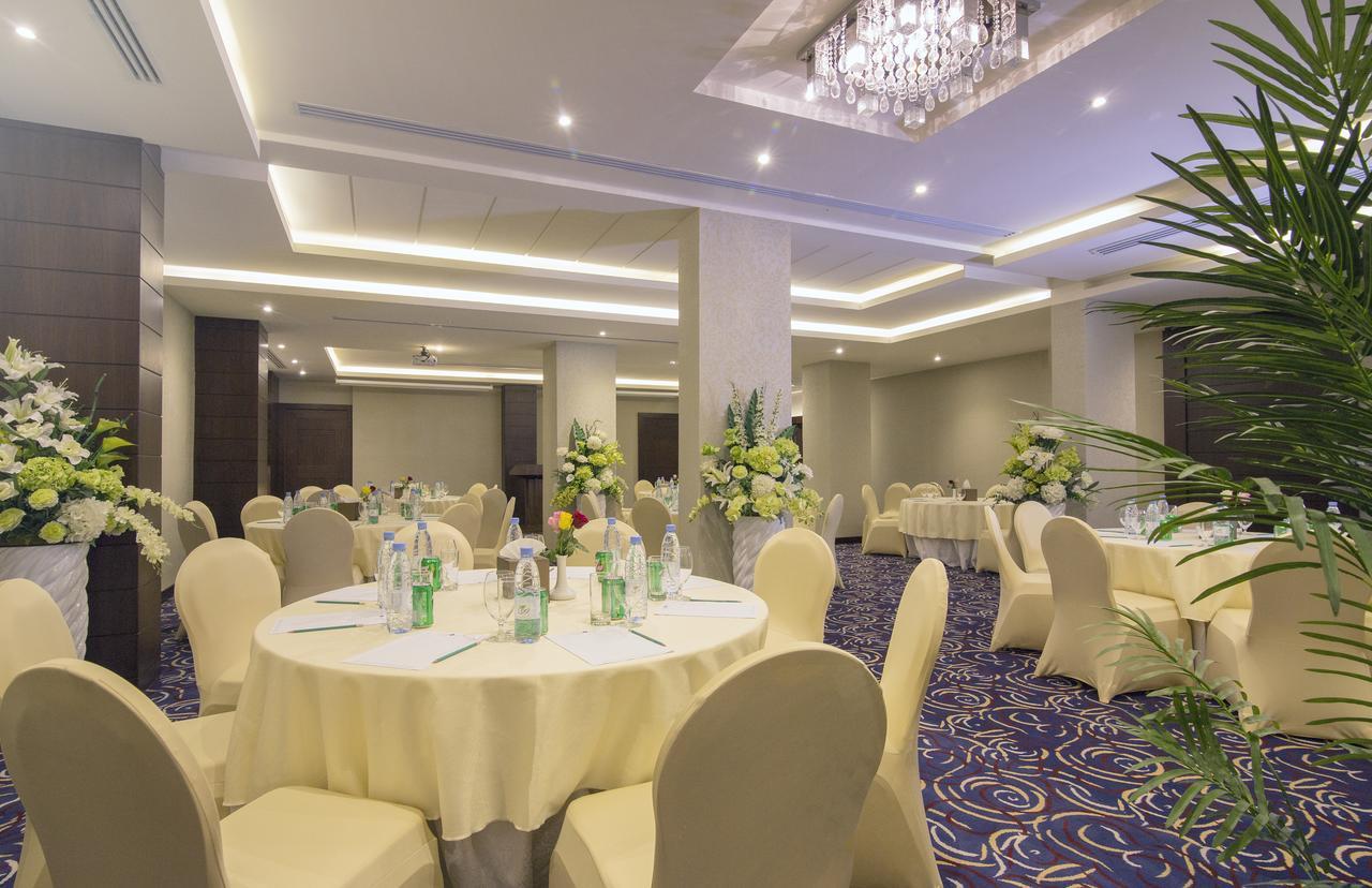 Intour Jazan Hotel Bagian luar foto