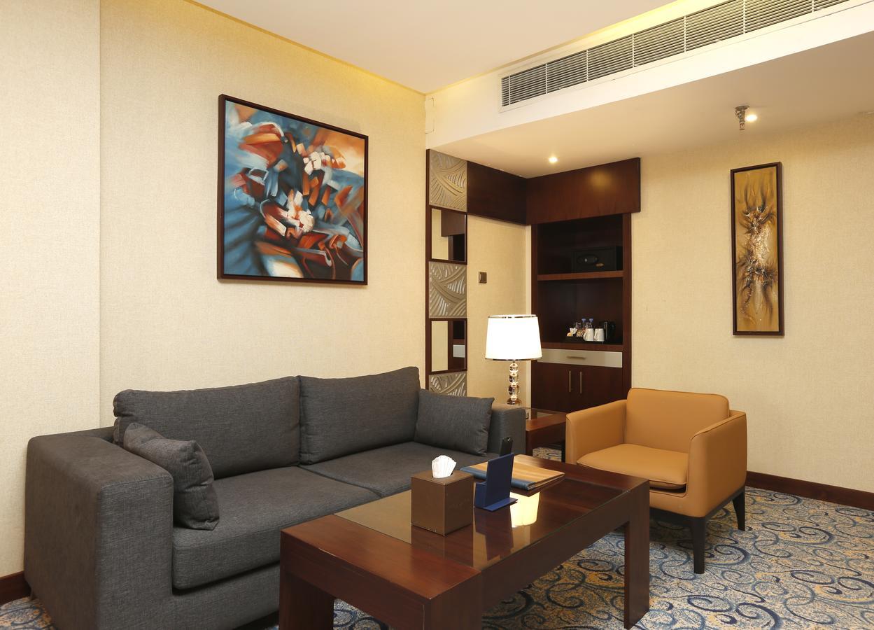 Intour Jazan Hotel Bagian luar foto