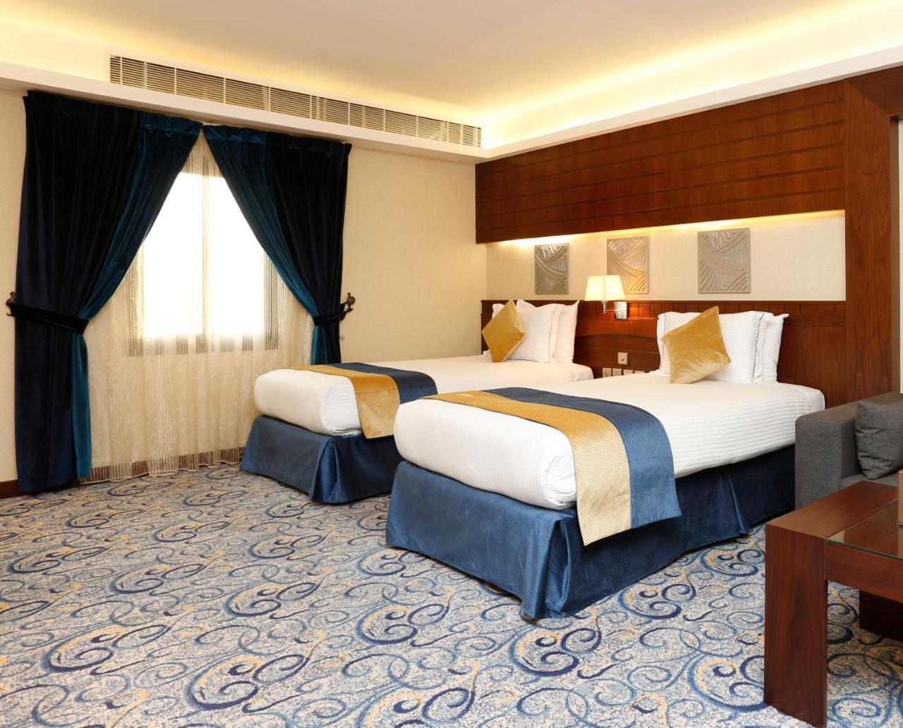 Intour Jazan Hotel Bagian luar foto